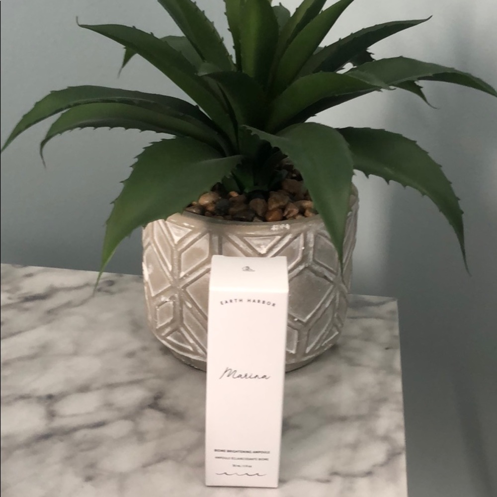 Earth Harbor Marina Biome Brightening Ampoule